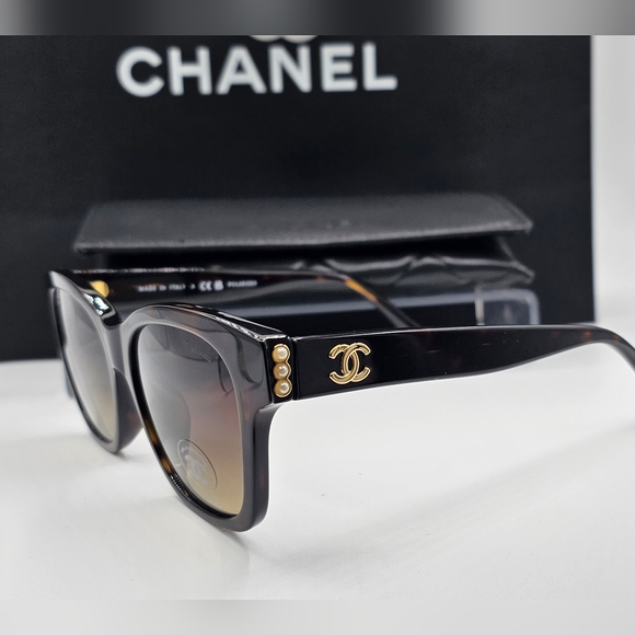 CHANEL Accessories - CHANEL 5482H Dark Tortoise. Lenses: Brown, Polarized Sunglasses